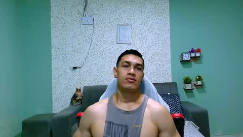 Snapshot of gilbert_marquez chatting on 17, 2, 2025 GILBERT online show from 17, 2, 2025