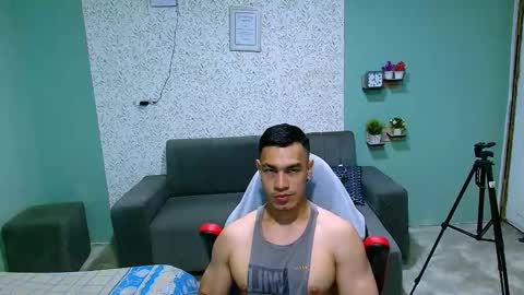 Snapshot of gilbert_marquez chatting on 22, 2, 2025 GILBERT online show from 22, 2, 2025