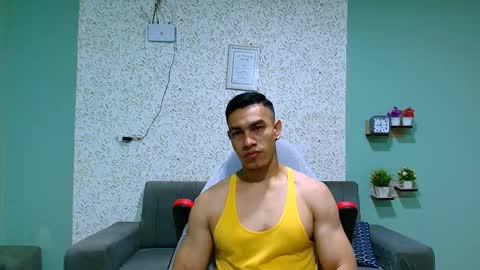 Snapshot of gilbert_marquez chatting on 23, 2, 2025 GILBERT online show from 23, 2, 2025