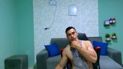 Snapshot of gilbert_marquez chatting on 2, 3, 2025 GILBERT online show from 2, 3, 2025