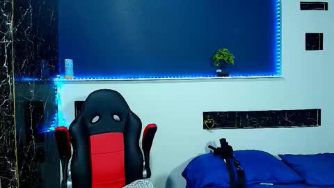 Snapshot of gilbert_marquez chatting on 12, 9, 2025 GILBERT online show from 12, 9, 2025