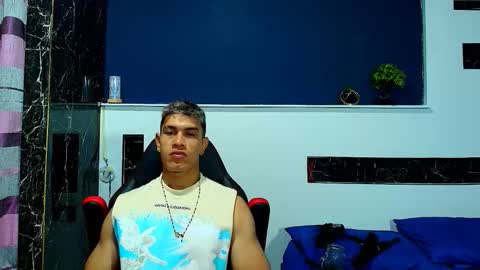 Snapshot of gilbert_marquez chatting on 26, 9, 2025 GILBERT online show from 26, 9, 2025