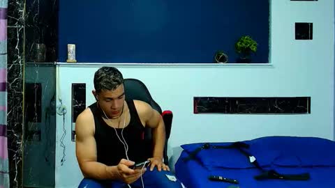 Snapshot of gilbert_marquez chatting on 27, 9, 2025 GILBERT online show from 27, 9, 2025