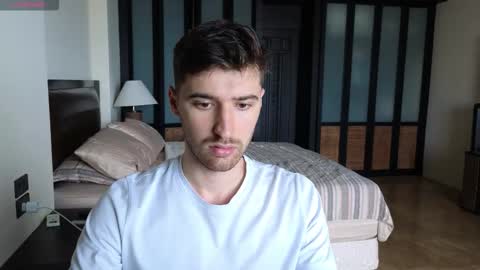 gilbertogonzales online show from 25, 11, 2025