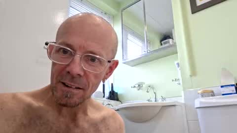 gillesguichard online show from 30, 10, 2025