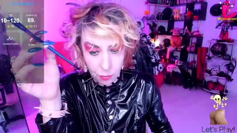 Snapshot of ginamiracle chatting on 25, 10, 2025 Gina Moor online show from 25, 10, 2025