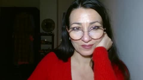 GinaONeon online show from 10, 12, 2024