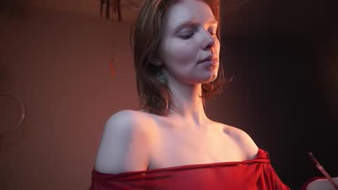 Snapshot of ginger_hugs chatting on 17, 11, 2025 im expecting 350 thumbs up on my altar online show from 17, 11, 2025