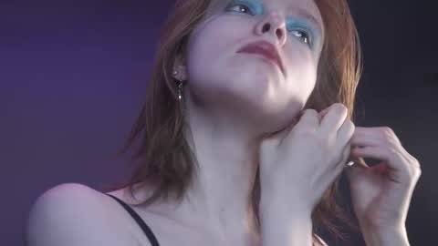 Snapshot of ginger_hugs chatting on 19, 12, 2025 im expecting 350 thumbs up on my altar online show from 19, 12, 2025