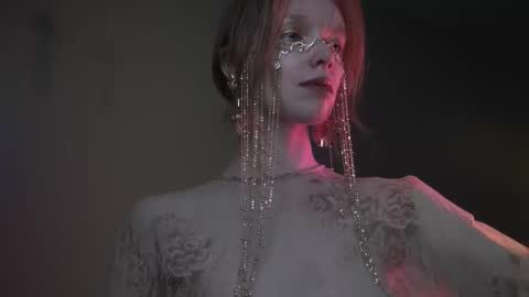 Snapshot of ginger_hugs chatting on 22, 12, 2025 im expecting 350 thumbs up on my altar online show from 22, 12, 2025