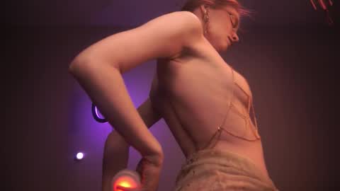 Snapshot of ginger_hugs chatting on 14, 1, 2026 im expecting 350 thumbs up on my altar online show from 14, 1, 2026