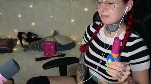 Ginger online show from 2, 10, 2025