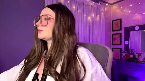 Vicky 3 online show from 8, 10, 2025
