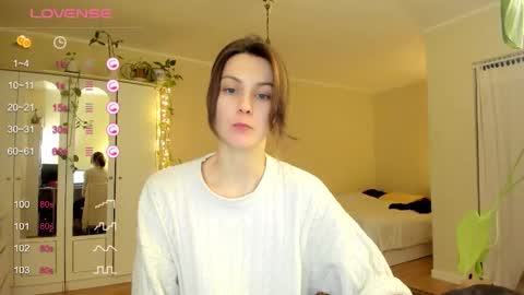Snapshot of gingerbread__house chatting on 4, 12, 2025 Vasilisa online show from 4, 12, 2025