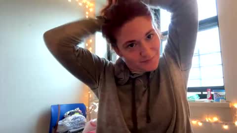 gingerlynx online show from 3, 11, 2025