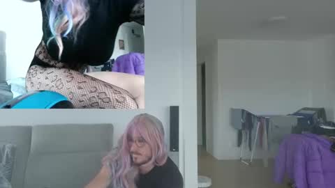 Snapshot of gingerpink1911 chatting on 9, 11, 2025 GingerPink online show from 9, 11, 2025