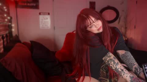 Snapshot of gingerraee chatting on 7, 1, 2025 Ginger Rae online show from 7, 1, 2025