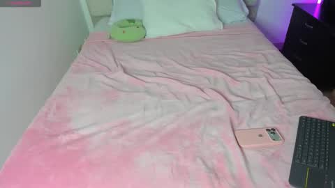 Sophie online show from 16, 12, 2025