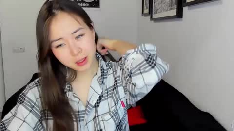 Snapshot of ginnycherry chatting on 24, 2, 2025 Ginny online show from 24, 2, 2025