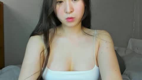 Snapshot of ginnycherry chatting on 28, 10, 2025 Ginny online show from 28, 10, 2025