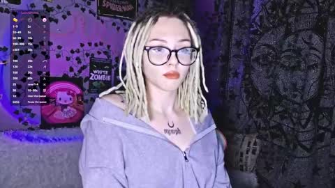 Snapshot of ginnyhotbeat chatting on 20, 9, 2025 Ginny online show from 20, 9, 2025