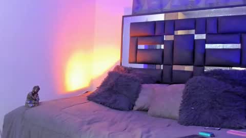 gio_gray online show from 2, 10, 2025