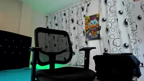 GIOMAR REYES online show from 26, 10, 2025