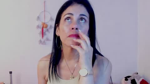 Girasol Walton online show from 7, 1, 2025