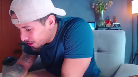 piggy boy online show from 4, 11, 2025