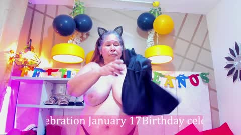 Girl Amada online show from 16, 1, 2025