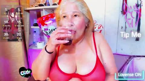 Girl Amada online show from 13, 2, 2025