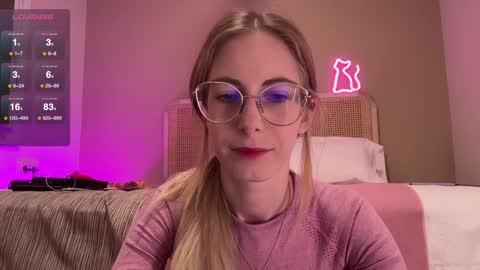 Snapshot of girl_i_am chatting on 28, 12, 2024 Nikki online show from 28, 12, 2024