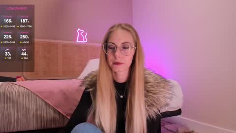 Snapshot of girl_i_am chatting on 27, 2, 2025 Nikki online show from 27, 2, 2025