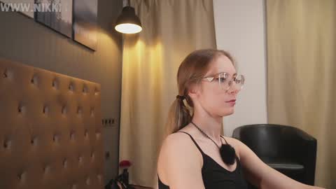 Snapshot of girl_i_am chatting on 12, 9, 2025 Nikki online show from 12, 9, 2025