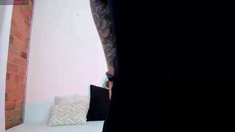 girl_inline online show from 12, 3, 2026