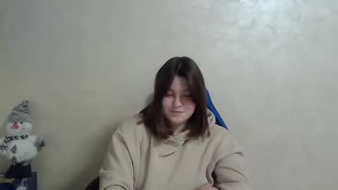 Snapshot of girl_leya chatting on 14, 12, 2024 girl_leya online show from 14, 12, 2024