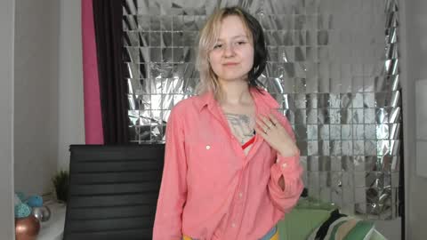 girl_next_doorr online show from 21, 1, 2025