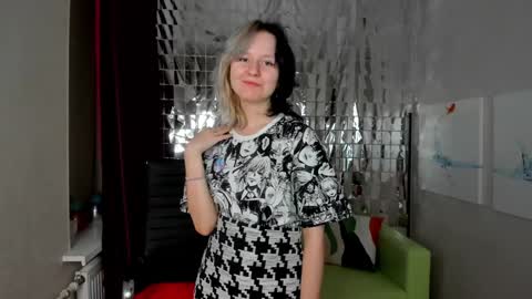 girl_next_doorr online show from 4, 2, 2025