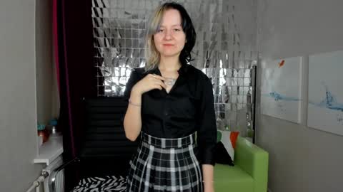 girl_next_doorr online show from 7, 2, 2025