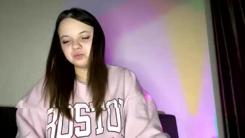 girl_shy07 online show from 8, 2, 2026