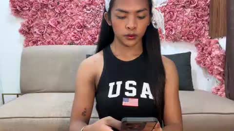 queen ronna online show from 8, 10, 2025