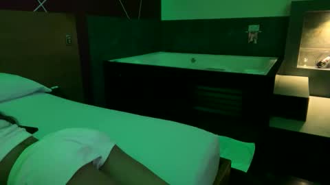 Snapshot of girlpinkxx chatting on 3, 10, 2025 girlpinkxx online show from 3, 10, 2025