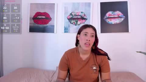 Snapshot of girls_inlove chatting on 6, 11, 2025 girls_inlove online show from 6, 11, 2025