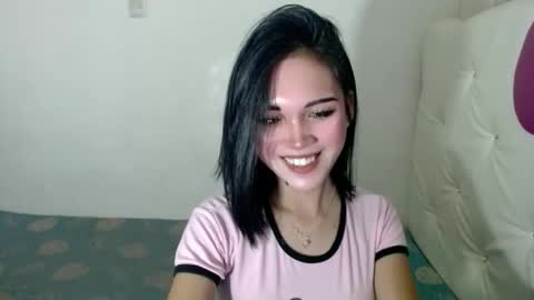 Snapshot of girlthatyouwantxx chatting on 4, 11, 2025 Divine online show from 4, 11, 2025