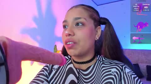 Snapshot of giselle_upp chatting on 28, 11, 2025 Giselle online show from 28, 11, 2025