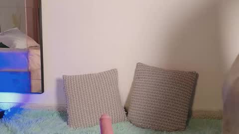 Snapshot of giselleclair chatting on 8, 11, 2025 giselleclair online show from 8, 11, 2025