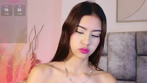 Snapshot of giselleclair chatting on 13, 11, 2025 giselleclair online show from 13, 11, 2025