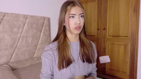 Snapshot of giselleclair chatting on 27, 11, 2025 giselleclair online show from 27, 11, 2025