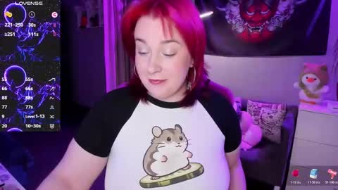 Snapshot of gitera_ chatting on 17, 11, 2025 AlexaMillis online show from 17, 11, 2025