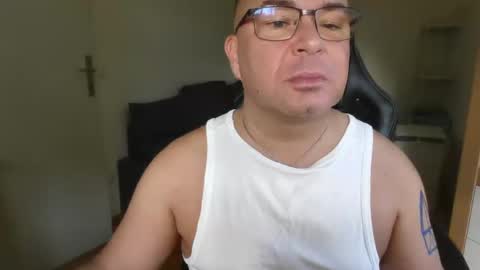 Snapshot of giulio203 chatting on 27, 9, 2025 giulio203 online show from 27, 9, 2025